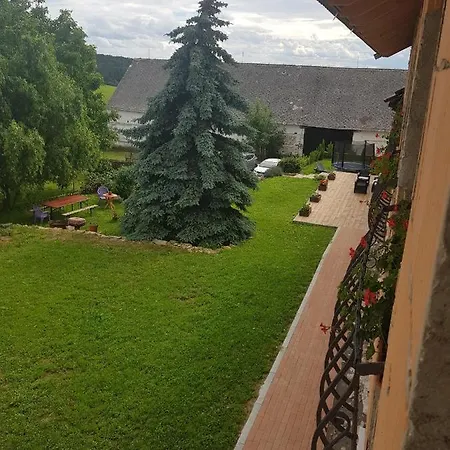 Tvrz Dub U Tabora Ratiborske Hory