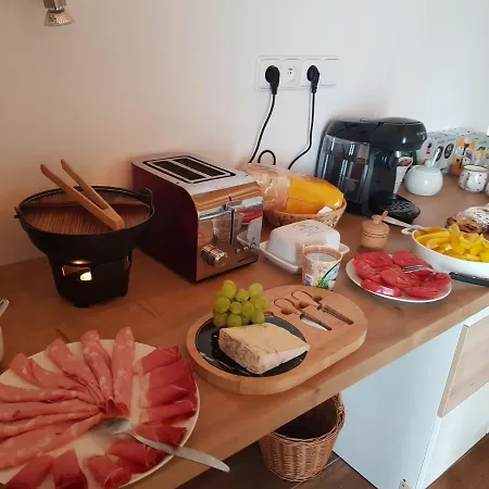 Tvrz Dub U Tabora * Ratiborske Hory