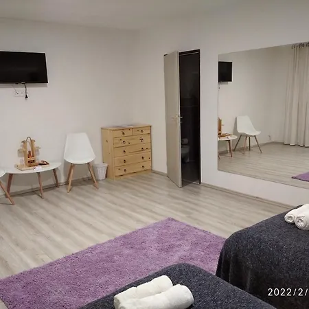 Tvrz Dub U Tábora Habitación en casa particular